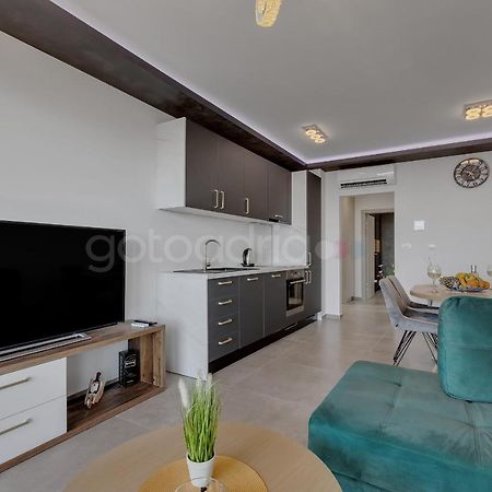 Luxury Seaview Apt Luki - Free Parking Макарска Экстерьер фото